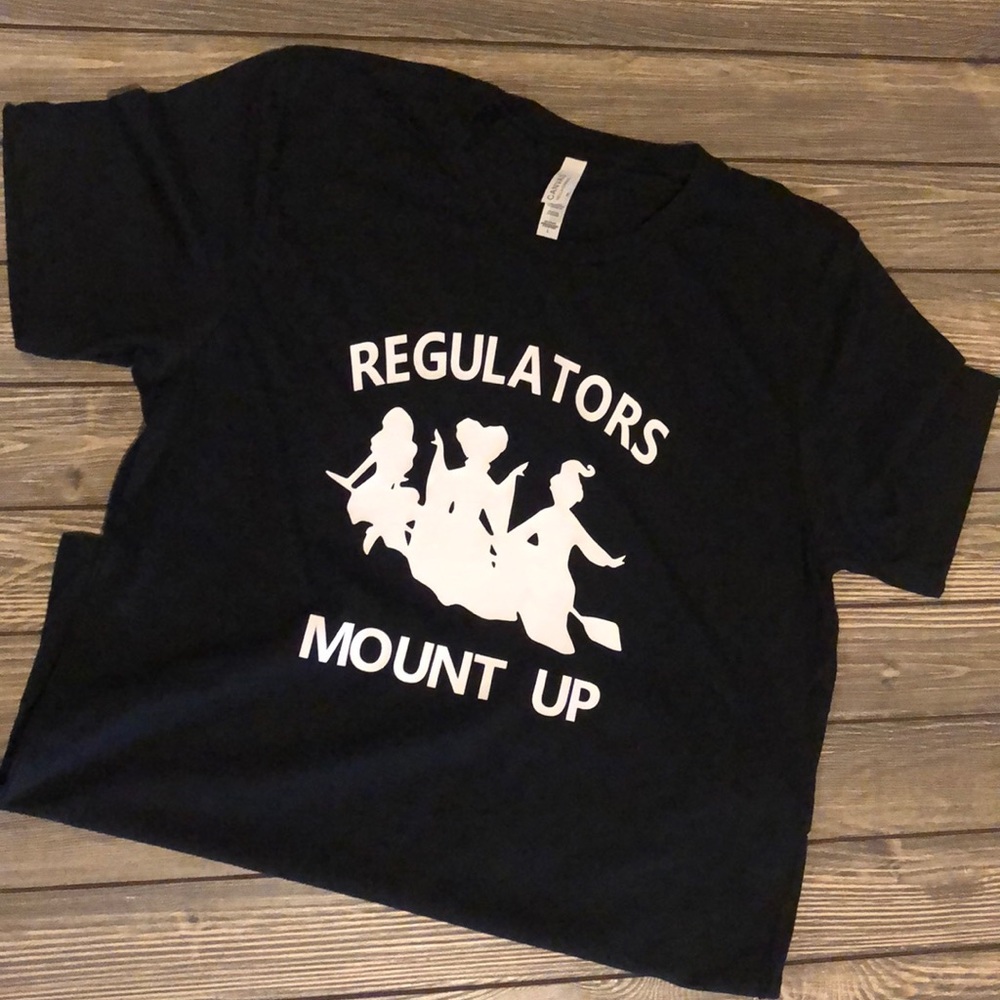 **Hocus Pocus Graphic Tee** Heathered black